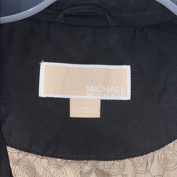 Michael Kors trench coat - Picture 2 of 6